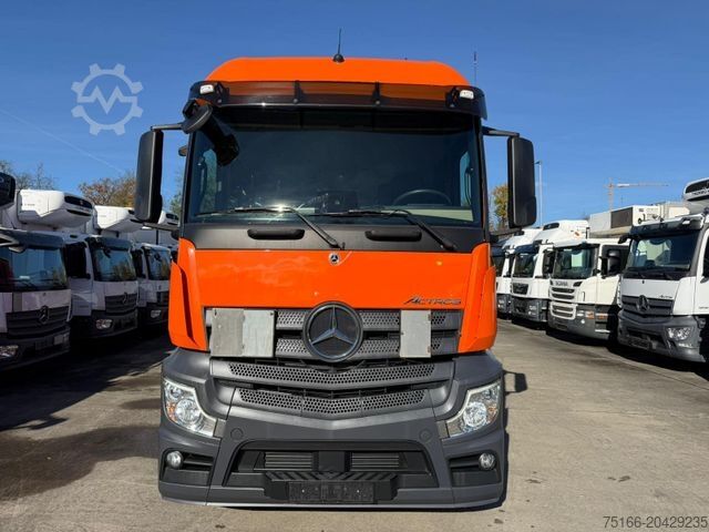 Camion cu platformă MERCEDES-BENZ ACTROS 2545 L Pritsche/Plane 7,10 m LBW 2 T*ADR