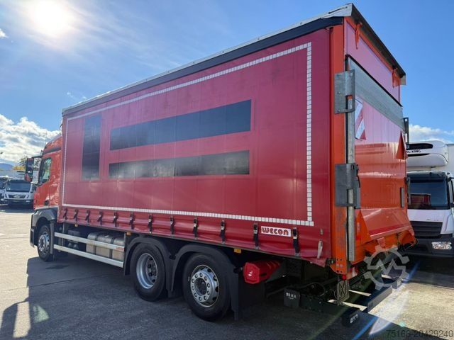 Camion cu platformă și prelată MERCEDES-BENZ ACTROS 2545 L Pritsche/Plane 7,10 m LBW 2 T*ADR