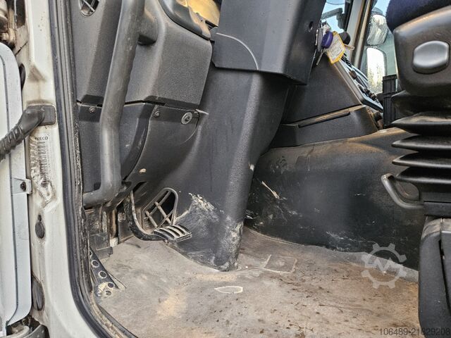 Billenő teherautó Iveco AT 260S42Y 7PS Kran+FUNK Hiab 166 E-4H