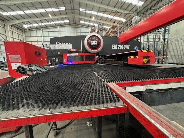 Laser cutting machine Amada EM2510 NT + MP 300