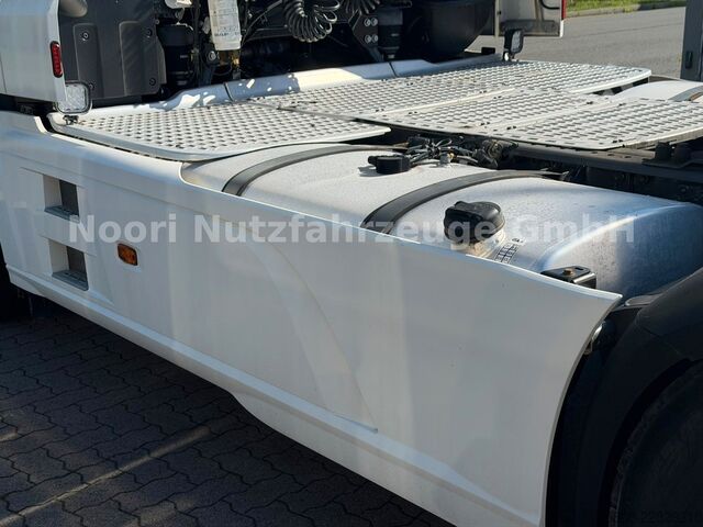 Standaard trekker DAF XF530 SSC 2Tanks 1275L ACC Standklima Xenon