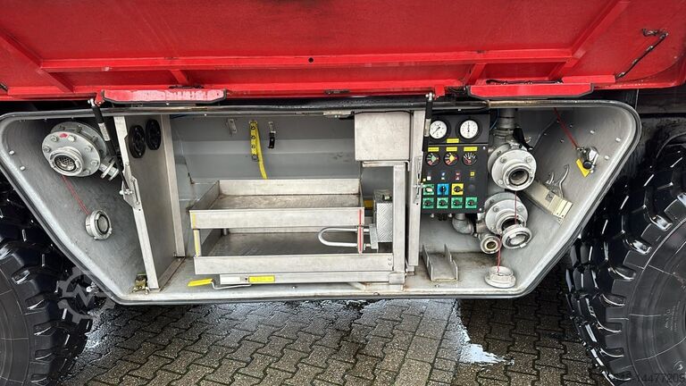 Tűzoltóautó MAN - Flugfeld - Löschfahrzeug PANTHER - Rosenbauer