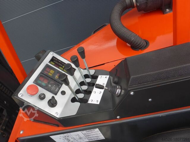 Vierweg voorlader Combilift C2500 CB