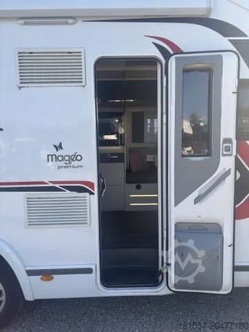 Semi-integrated camper CHALLENGER Mageo 357 Ford Premium Alarm, SAT/TV, Markise