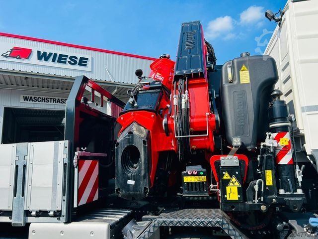 Flatbed truck MAN TGS 41.520 8x8 mit Fassi Ladekran F710RA.2.26