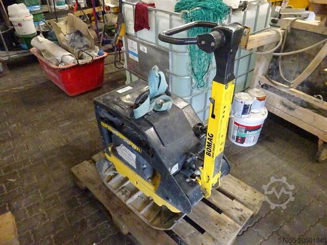 Vibratory plate Bomag BPR 35/60 D
