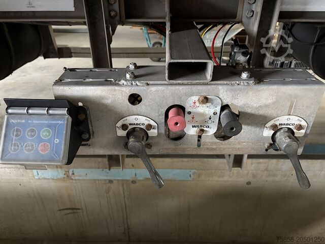 Trailer swap chassis ACKERMANN VERZINKT*langer Hub*17,5er Reifen