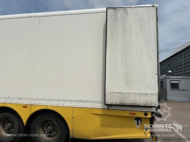 Skříňový návěs Gray & Adams Dryfreight Standard
