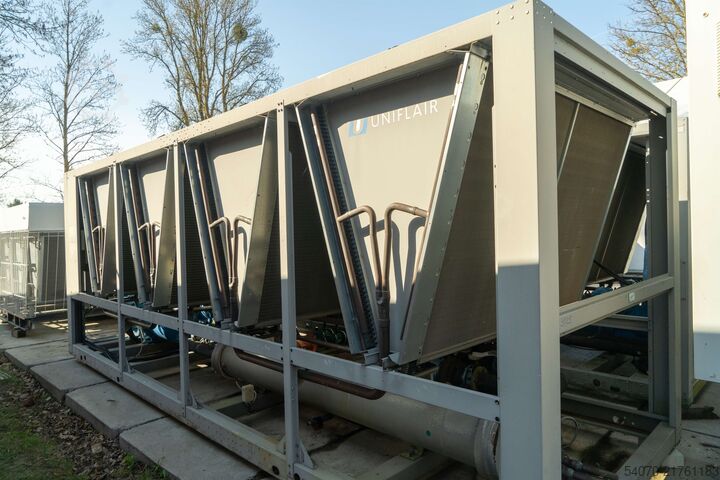 Chiller Used Industrial chiller Uniflair BREC2202A 503 kW