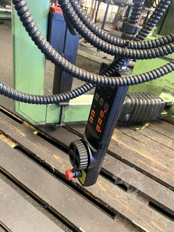 Tafelkotterbank TOS Varnsdorf WH10-CNC/18