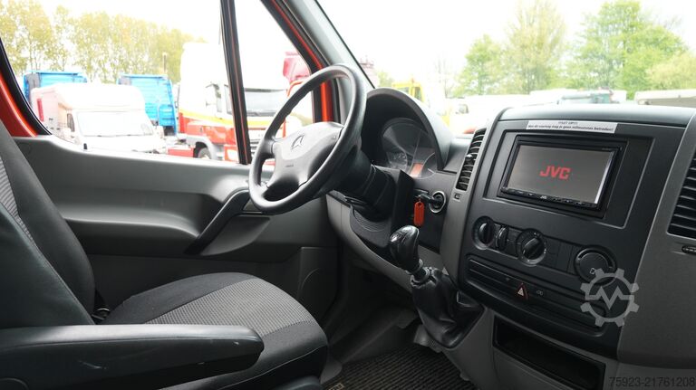 Platformwagen met kraan Mercedes-Benz Sprinter 315 arial platform