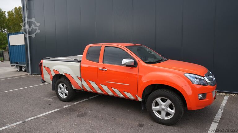 Kamionet Isuzu D-MAX PICK UP 4x4