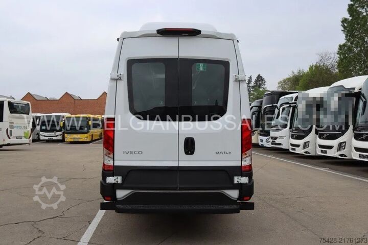 Minibus Iveco Daily Line /Airco / USB /Automatic door