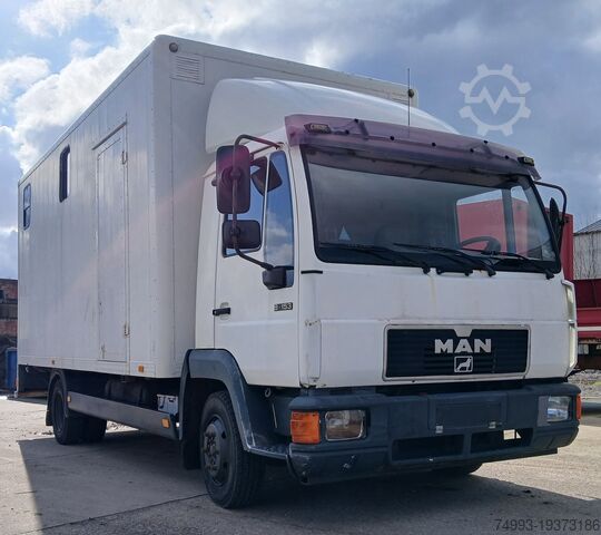 Pferdetransporter MAN 8153 PAARDENVRACHTWAGEN