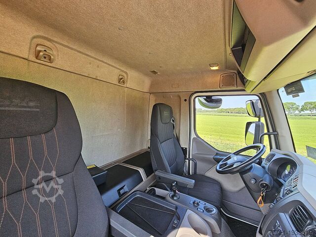 Sliding tarpaulin DAF LF 290 16T