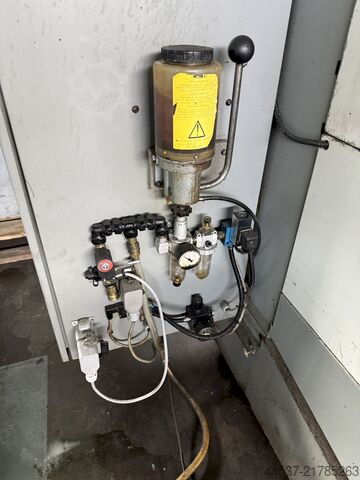 Universal fræsemaskine Deckel Maho DMU 50M