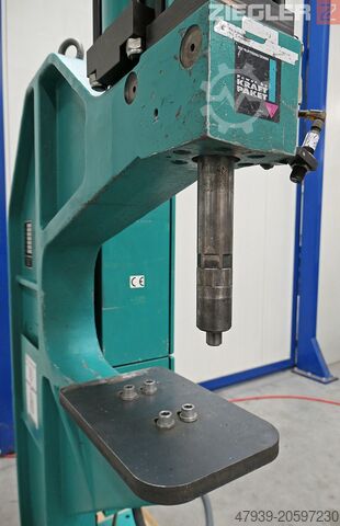 Pneumatische pers TOX Pressotechnik CEC 008.000