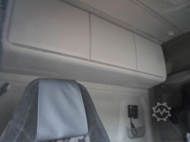 Objemový tahač SCANIA S 500/ LOW DECK !! HIGH LINE