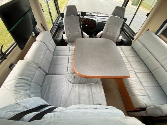 Integrovaný obytný vůz NIESMANN+BISCHOFF Flair 7100 IC - Fest/Hubbett - Automatik - AHK