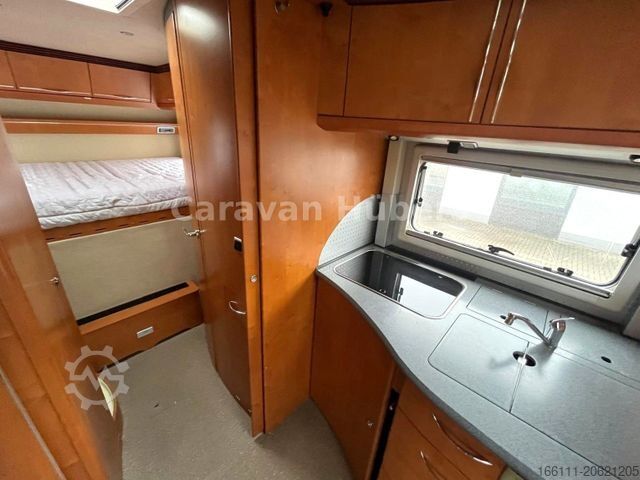 Integrovaný obytný vůz NIESMANN+BISCHOFF Flair 7100 IC - Fest/Hubbett - Automatik - AHK