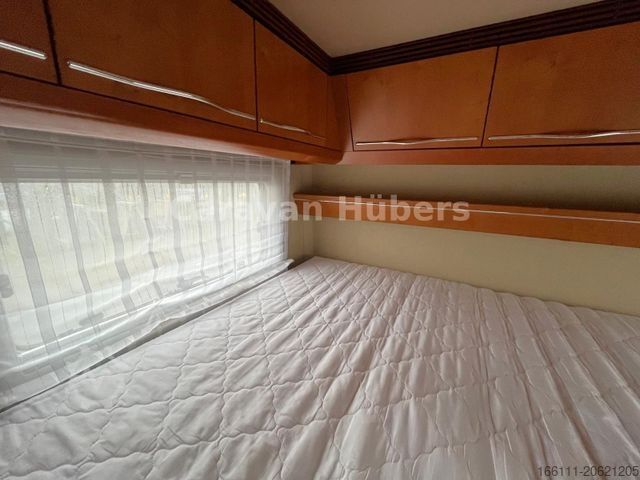 Integrovaný obytný vůz NIESMANN+BISCHOFF Flair 7100 IC  - Fest/Hubbett - Automatik - AHK