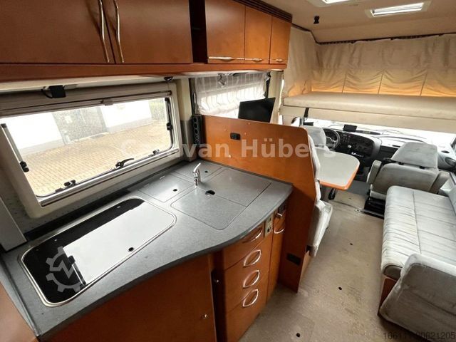 Integrovaný obytný vůz NIESMANN+BISCHOFF Flair 7100 IC  - Fest/Hubbett - Automatik - AHK