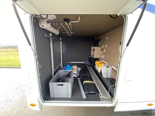 Integrovaný obytný vůz NIESMANN+BISCHOFF Flair 7100 IC  - Fest/Hubbett - Automatik - AHK