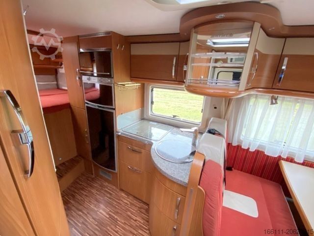 Polointegrovaný obytný vůz HYMER/ERIBA T 614 SL - Festbett - Klima - -