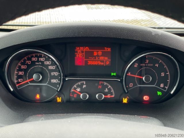 Autocaravana PÖSSL Summit 600 Plus | *5. Schlafplätze auf 6m*