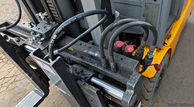 Ηλεκτρικό - 3 τροχοί Jungheinrich EFG 213 LI ION 2022y/ 3.3m/ 7752h/ 4v