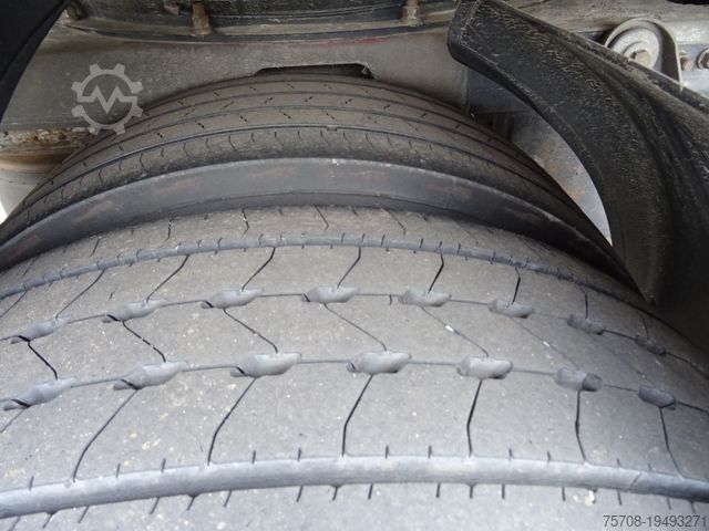 Standardowy ciągnik siodłowy MERCEDES-BENZ 1840 Antos*Kühlzug*gelenkt*13,4m*LBW*Frigoblock