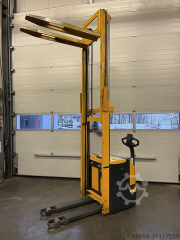 Løftemyr Højtløftende truck Jungheinrich EJC 14