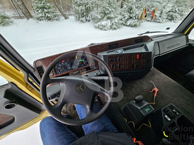 Damperli kamyon Mercedes-Benz 1831