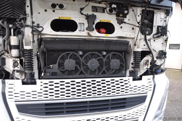 Standard-SZM Volvo FH 460 4x2 2022 iParkCool AUTOMAAT