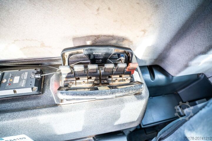 Open body MAN TGS 32.400 BL - HIAB 288 EP- 5 HIPRO