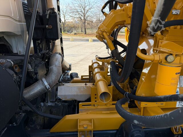 Otomatik beton mikser kamyonu Astra HD9 84.48