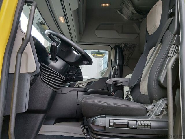 Trator de grande volume Ford F-Max 500 LowDeck