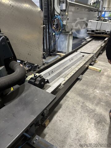 Centrum obróbki blach Salvagnini Roboformer