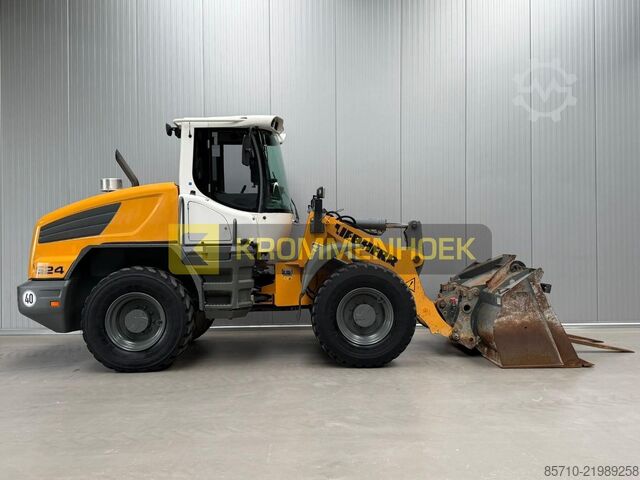 Cargador Liebherr L 524