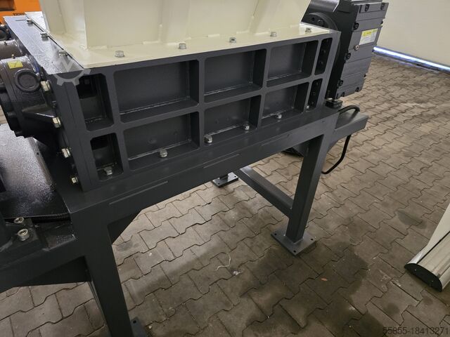 TWOSZAFT SHREDDER GL2180 7.5KW+7.5KW 3E MACHINERY GRABTRADE GL2180 7.5KW+7.5KW
