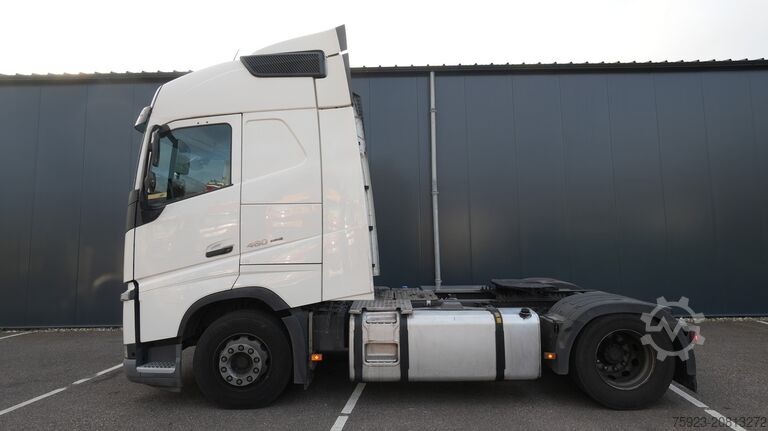 Standard-SZM Volvo FH 460 GLOBETROTTER EURO 6 714.400KM