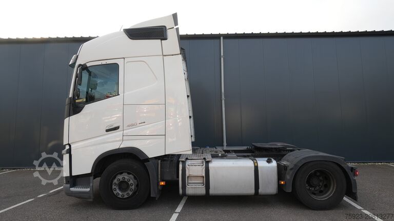Standard-SZM Volvo FH 460 GLOBETROTTER EURO 6 709.700KM