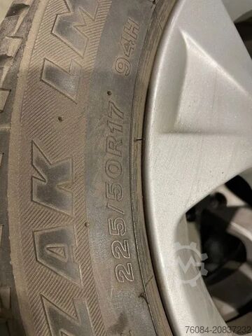 Wielen met set banden BMW *BMW velgen met Brigdestone banden *225/50 R17