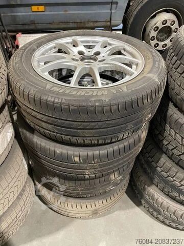 Wielen met set banden Michelin *205/55 R16
