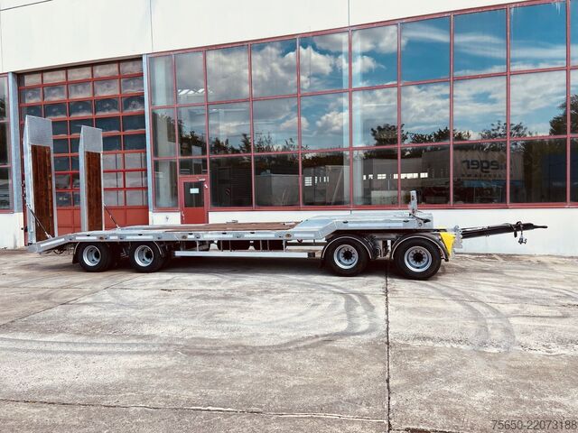Remolque de plataforma baja Möslein T 4 VB F  4 Achs Tieflader- Anhänger, Neufahrzeug