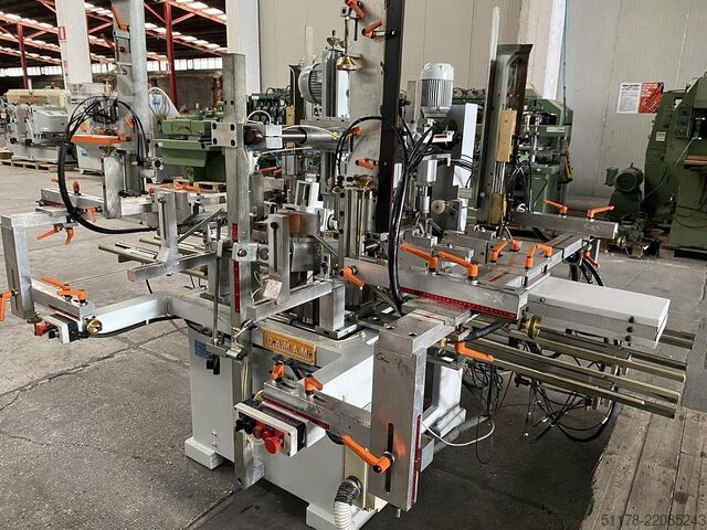 Camam MO3A Speciale CR doppelte horizontale oszillierende Schlitzmaschine mit automatischen Ladern. Camam MO3A Speciale CR