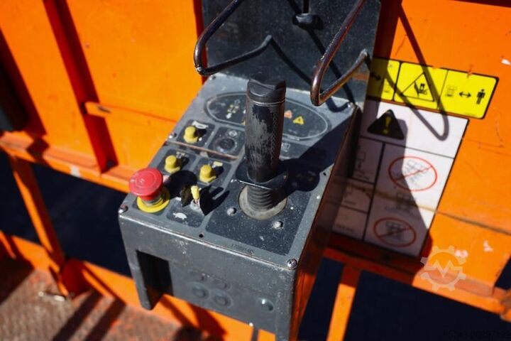 Ψαλίδι ανύψωσης JLG M4069LE Hybrid, 14.2m Working Height, 360kg Capaci