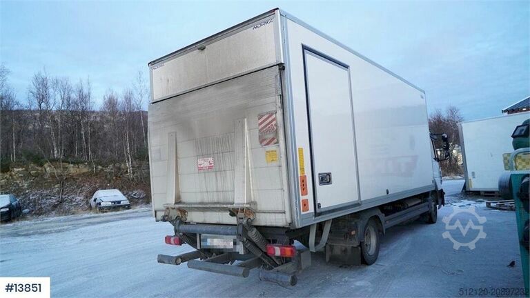 Maleta Mercedes-Benz Atego 818 box truck. Low km.