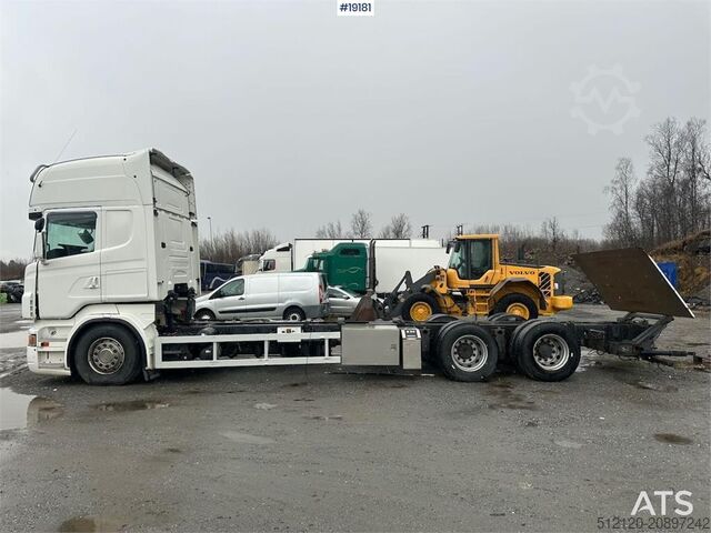Chasis con cabina Scania R480 6x2 w/ Zepro lift. Rep. object.