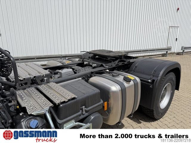 Standardní tahač Mercedes-Benz Arocs 2151 AS 4x4, Retarder, MultimediaCockpit,